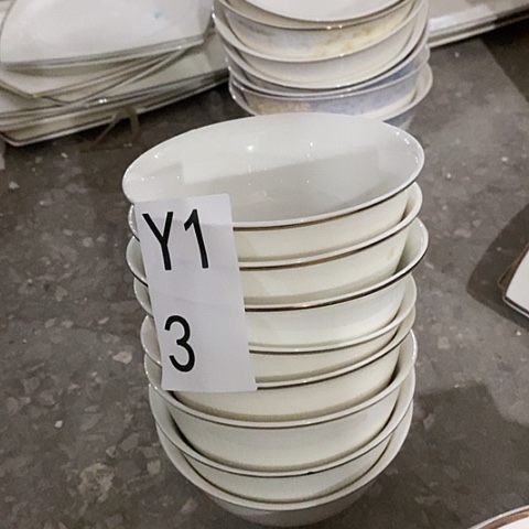 瓷八个纯白金边饭碗y13