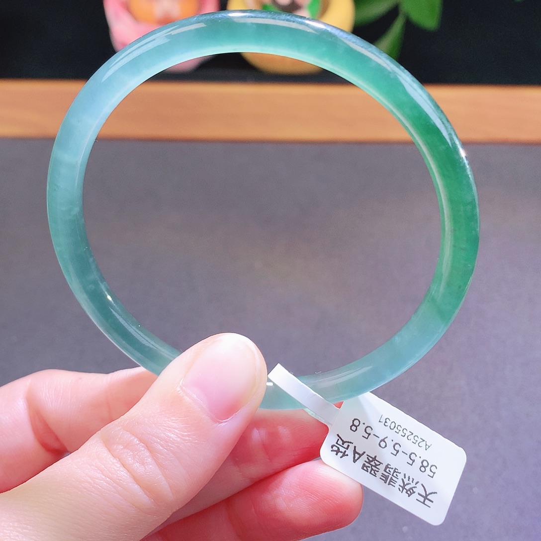 翡翠未镶嵌手镯天然翡翠