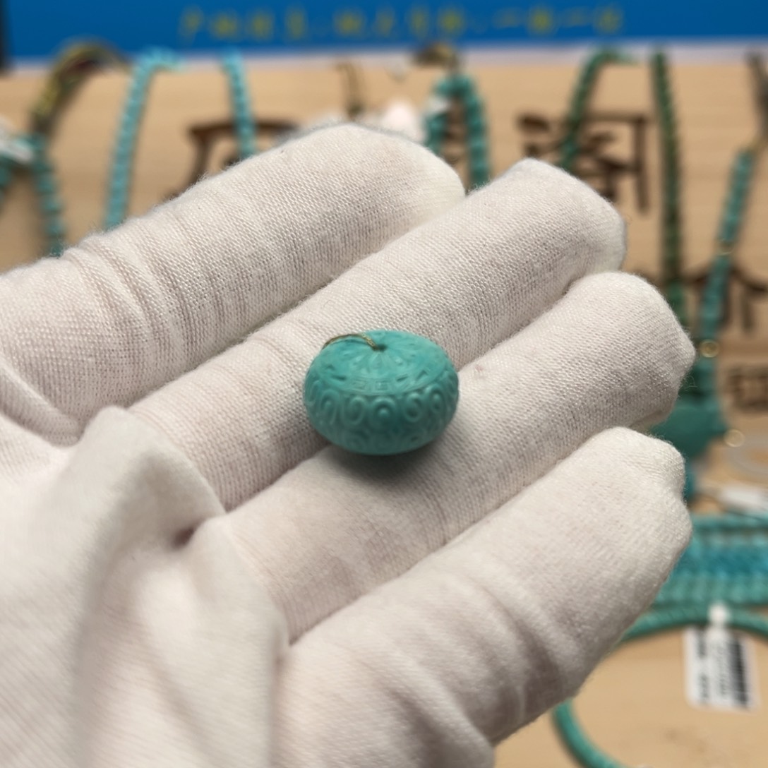 绿松石雕刻未镶嵌