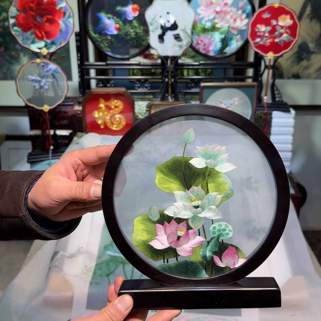 刺绣刺绣工艺精湛