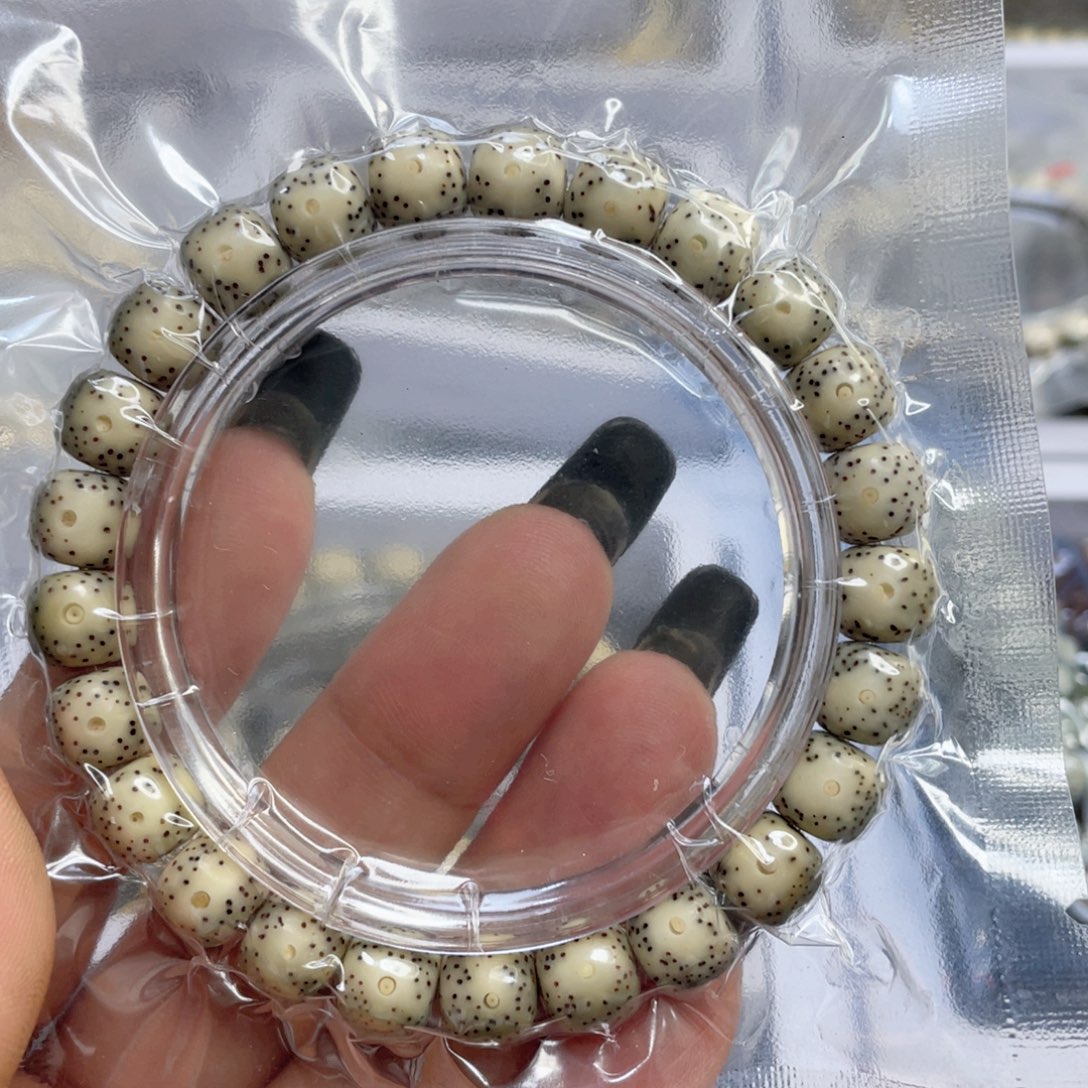 手串星月菩提石玉料冰糖大眼睛尺寸8.8