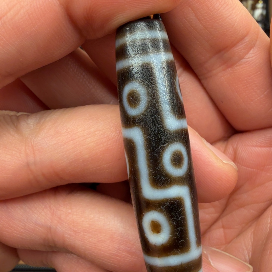 转***点玛瑙/玉髓未镶嵌颈饰