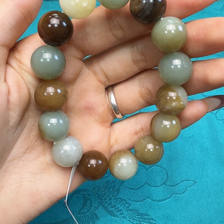 和田玉（糖玉）未镶嵌手链