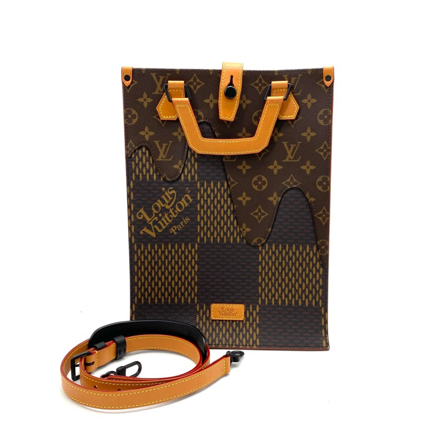 99新 LouisVuitton/路易威登 nigo联名限量款琴谱斜挎包 25/35