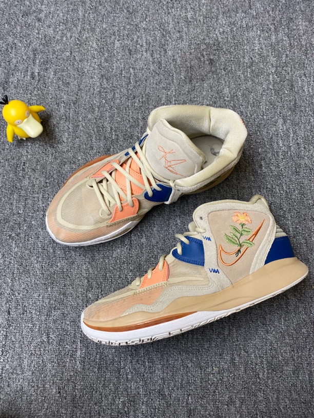 95新 NIKE/耐克 95新烁/44码/耐克/欧文8 银灰色