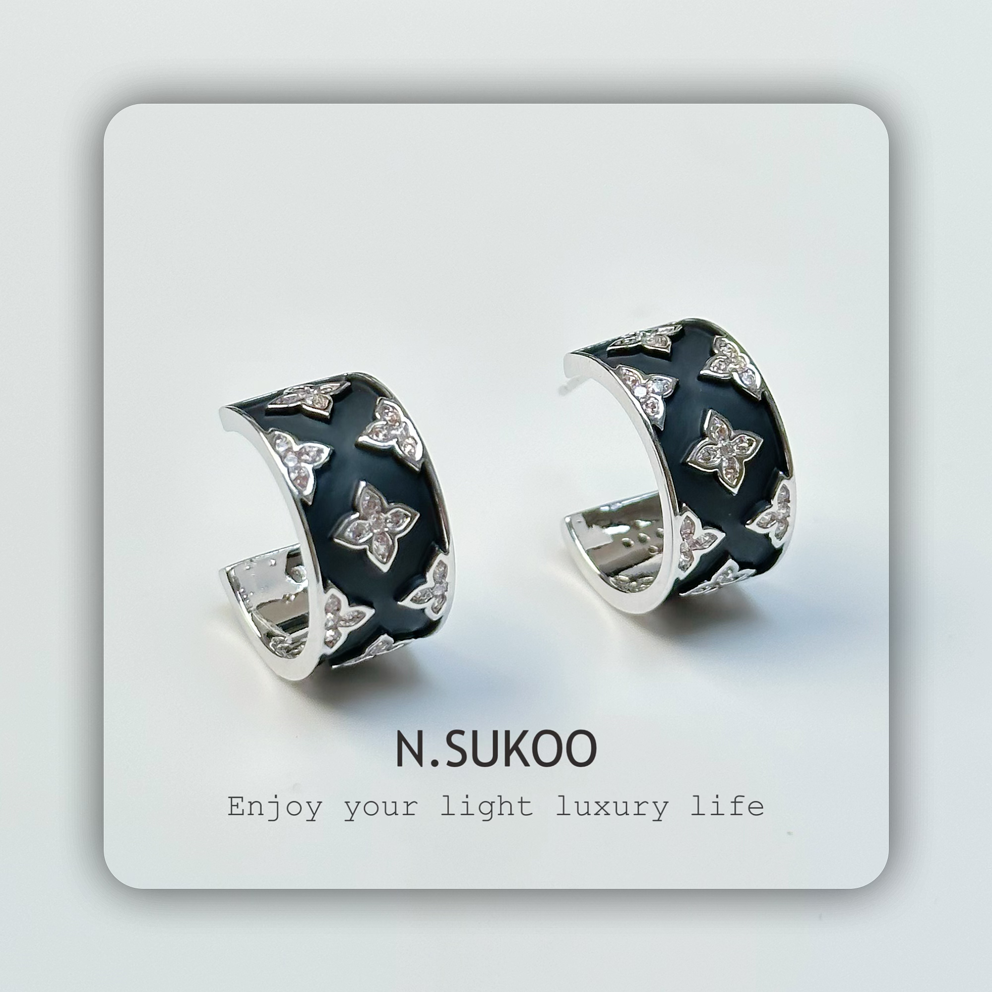 铜合金合成锆石耳饰 E0455-55时尚气质老花个性耳圈