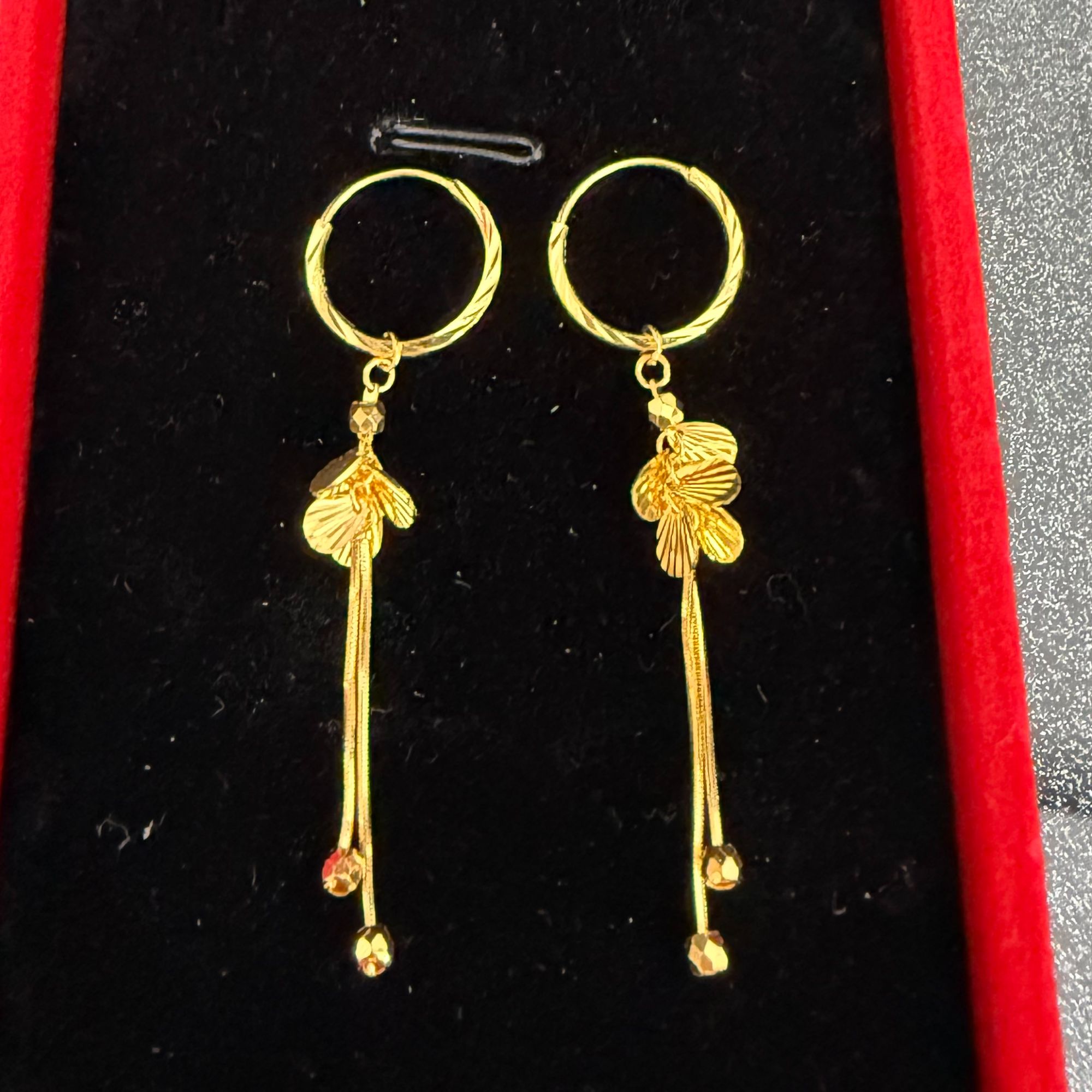 Chow Tai Seng/周大生小羽毛带流苏足金耳圈 3.09g 177号