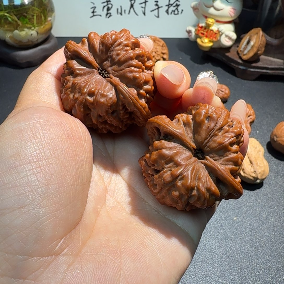 少***卿文玩核桃吊坠8888