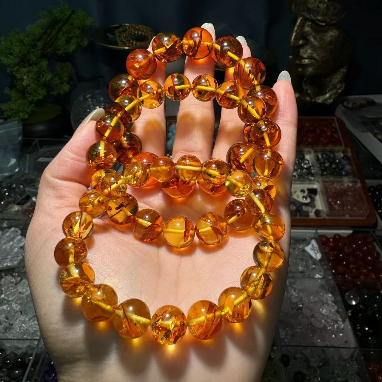 特级花珀琥珀圆一颗