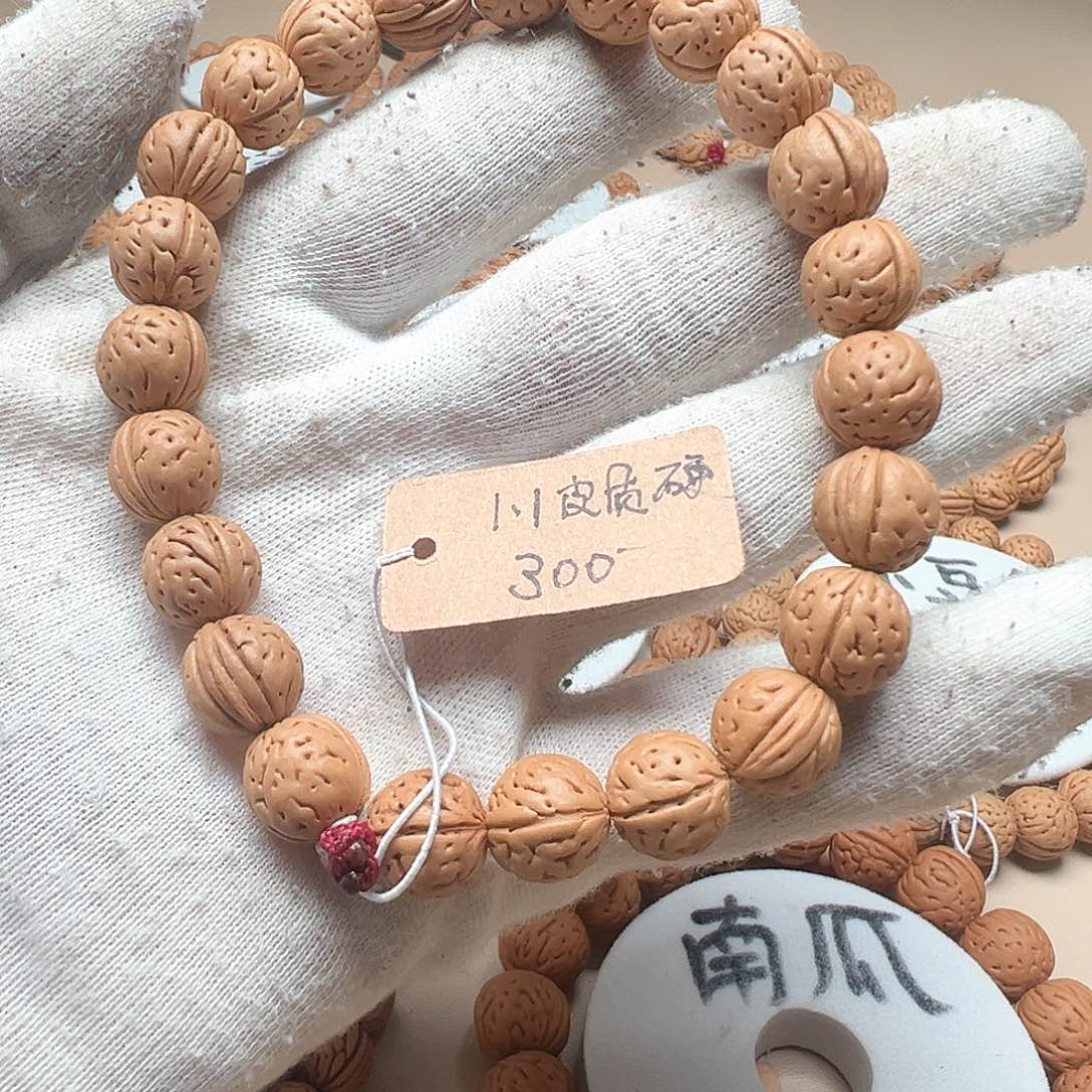 桃核手串1.1皮质硬