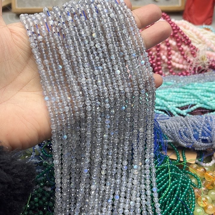 玛瑙/玉髓珠宝半成品未镶嵌4mm灰月光刻面