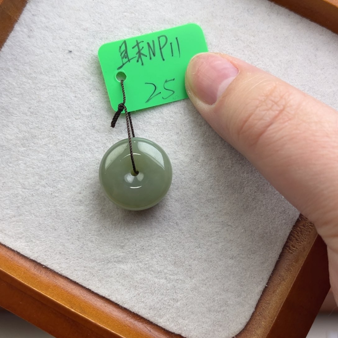 和田玉颈饰未镶嵌项链