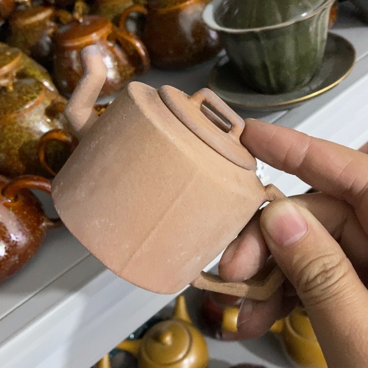 陶瓷艺术品及陶瓷壶