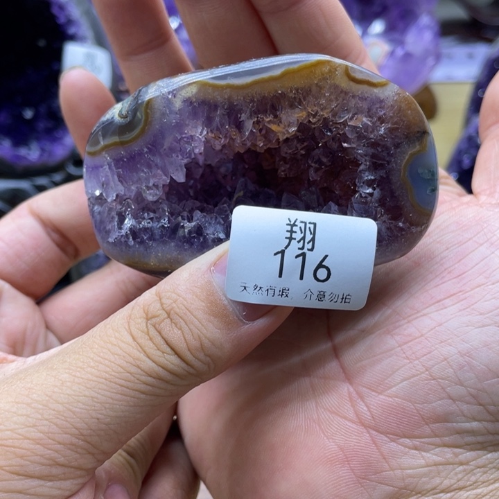 未镶嵌水晶大型摆件（非配饰）