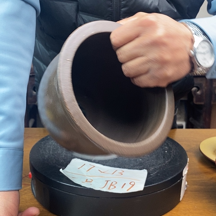 紫砂花盆货号一只JB19