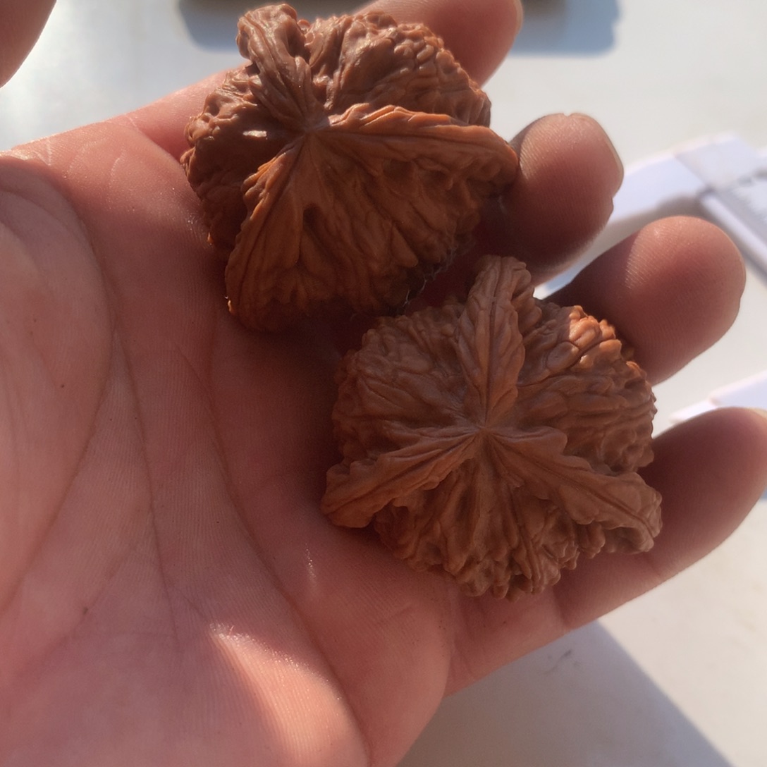 3***饰吊坠文玩核桃三棱