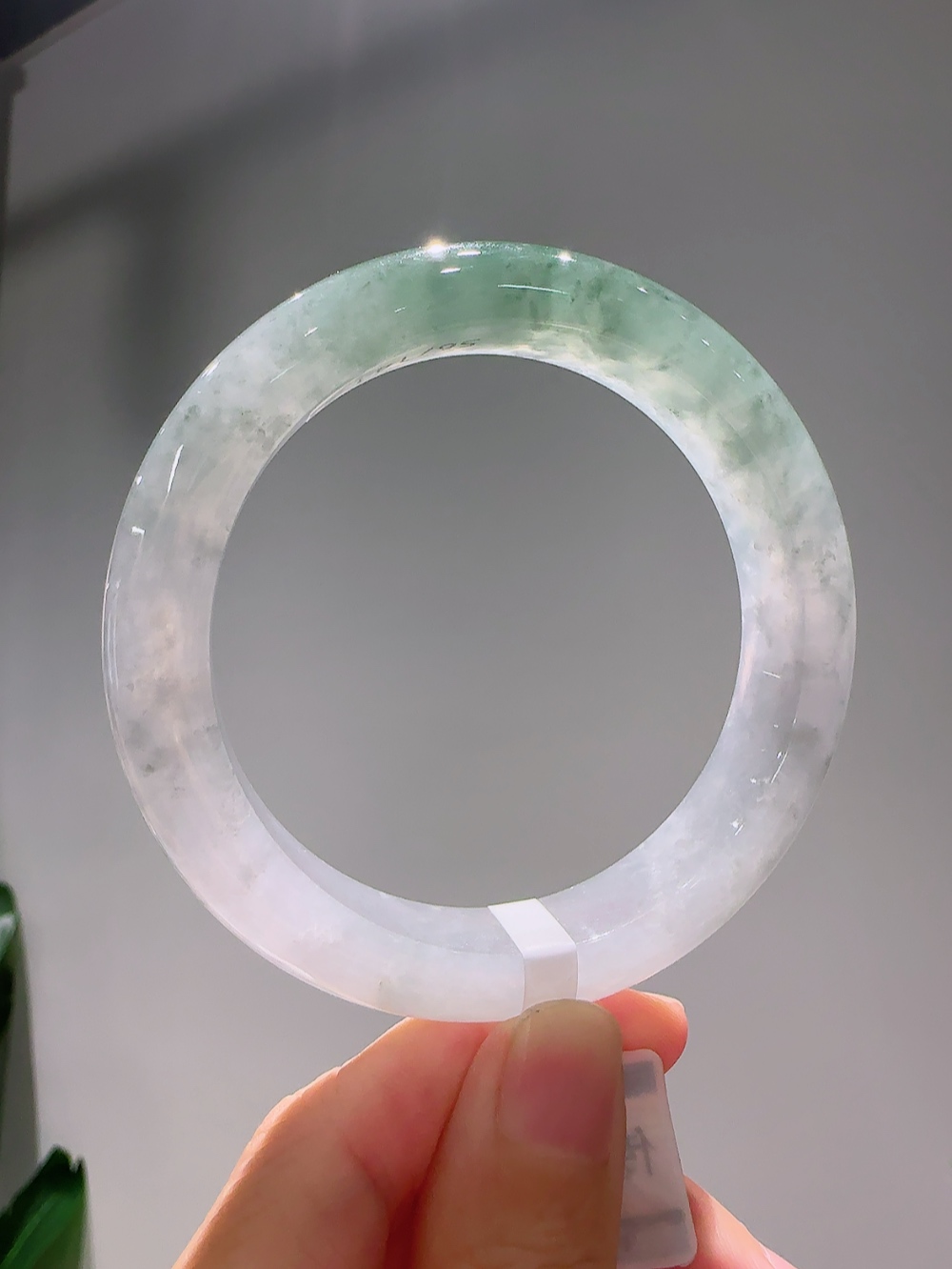 缅甸A货翡翠手镯编号141圈口56.5条宽12.6条厚9.1