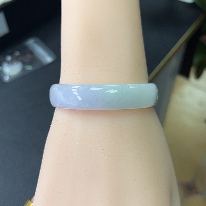 翡翠手链未镶嵌小瓶子