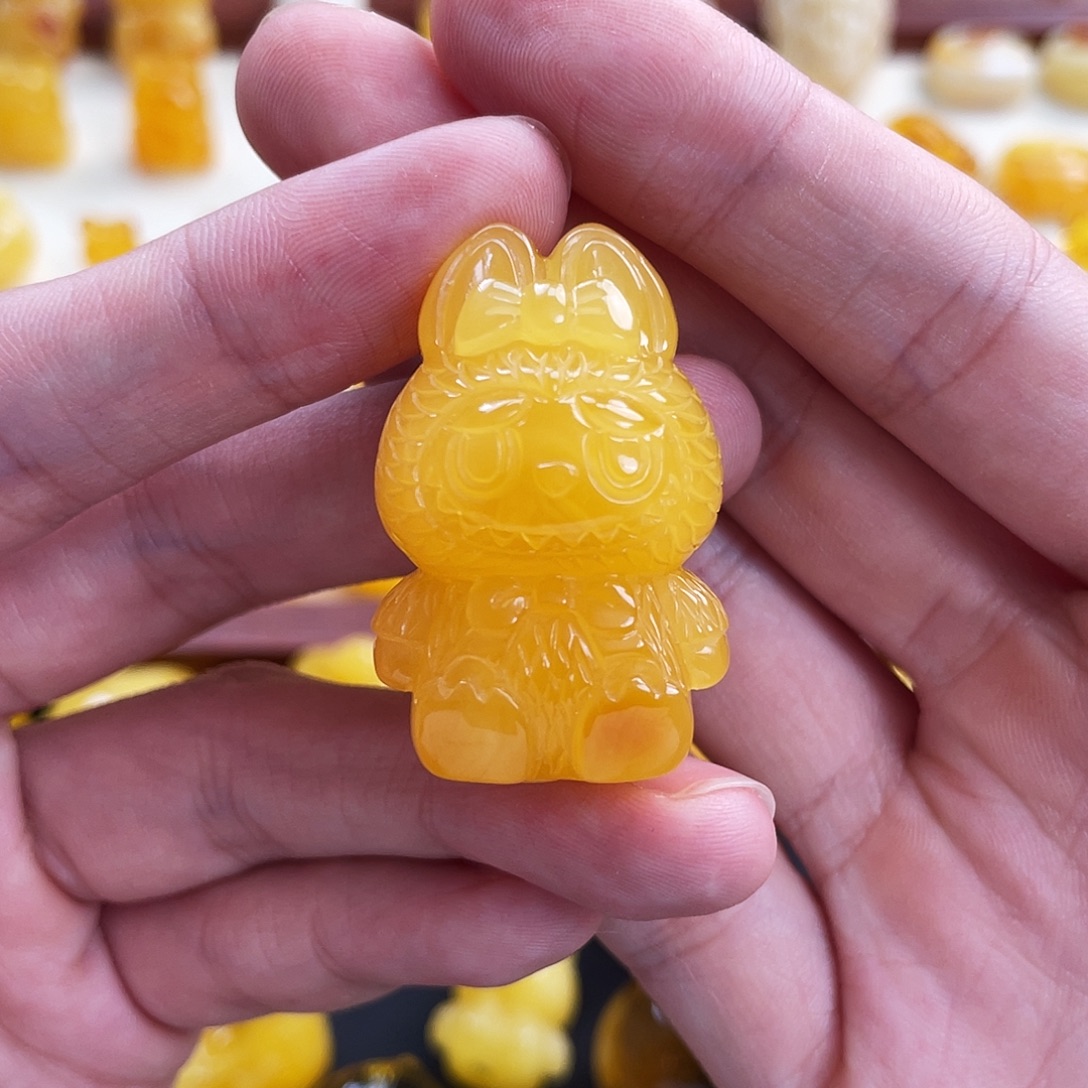 ꧁***꧂未镶嵌琥珀珠宝奇石