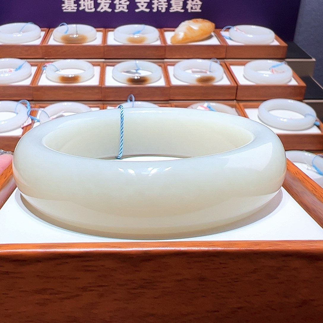 和田玉手镯 64 65未镶嵌