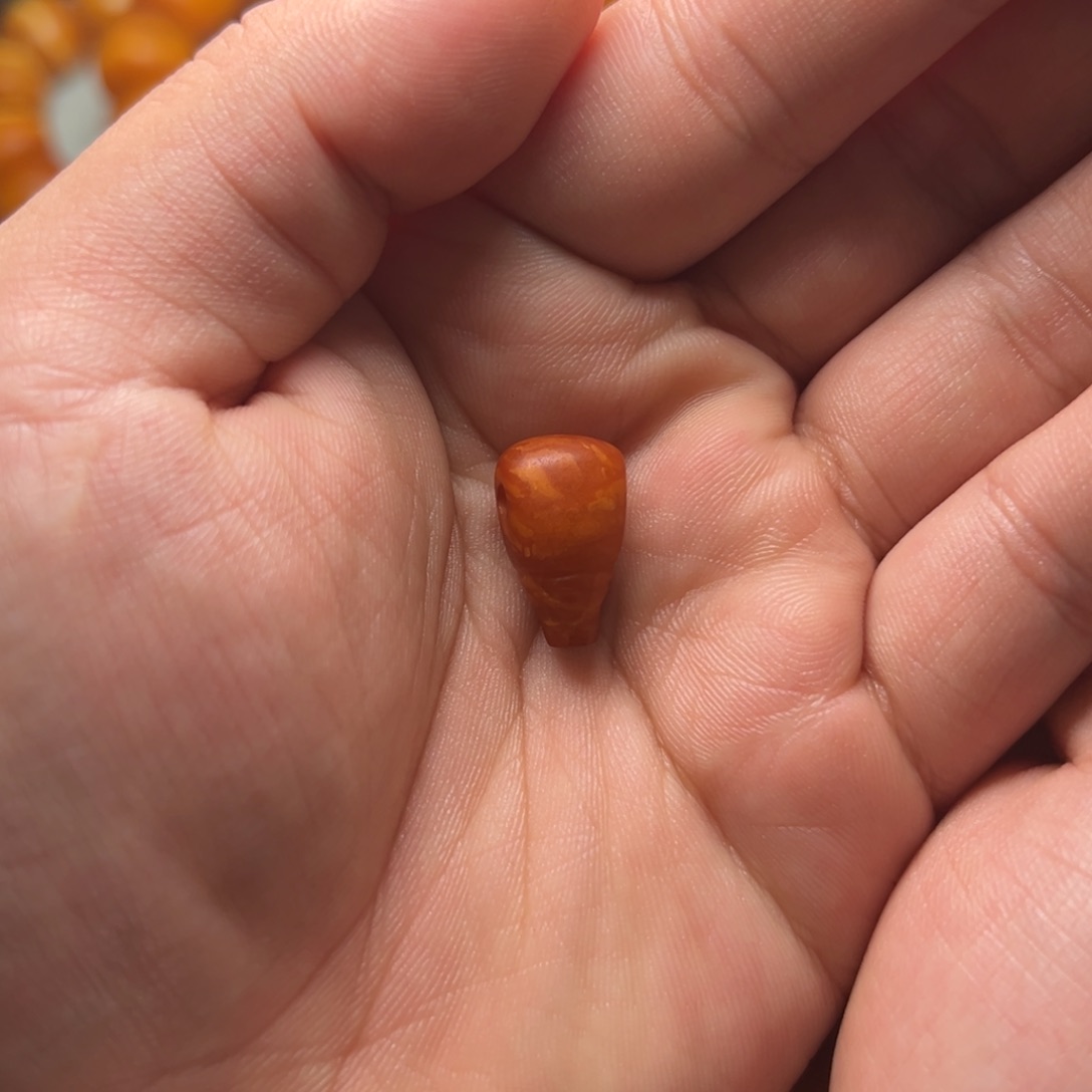 蜜蜡吊坠(不含链)未镶嵌