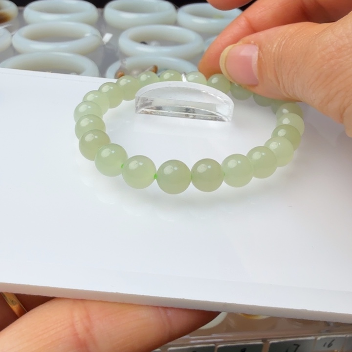 和田玉未镶嵌颈饰天花板冰晴水8mm