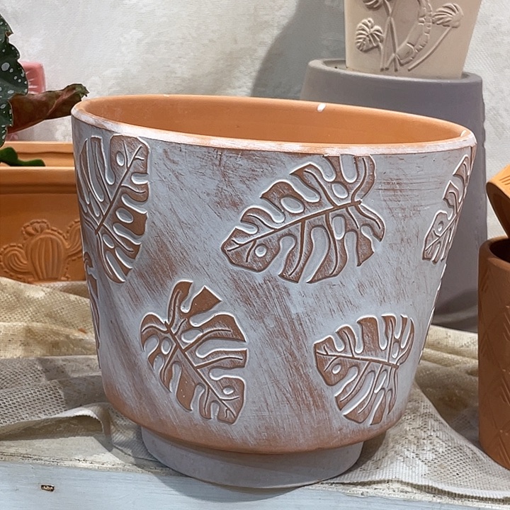 红陶19.5×17花盆一个