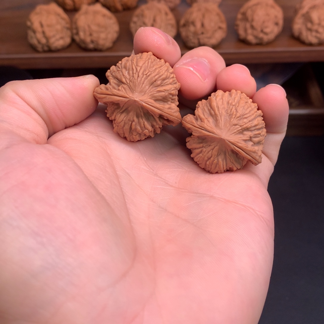 文玩核桃吊坠34小红（龟背