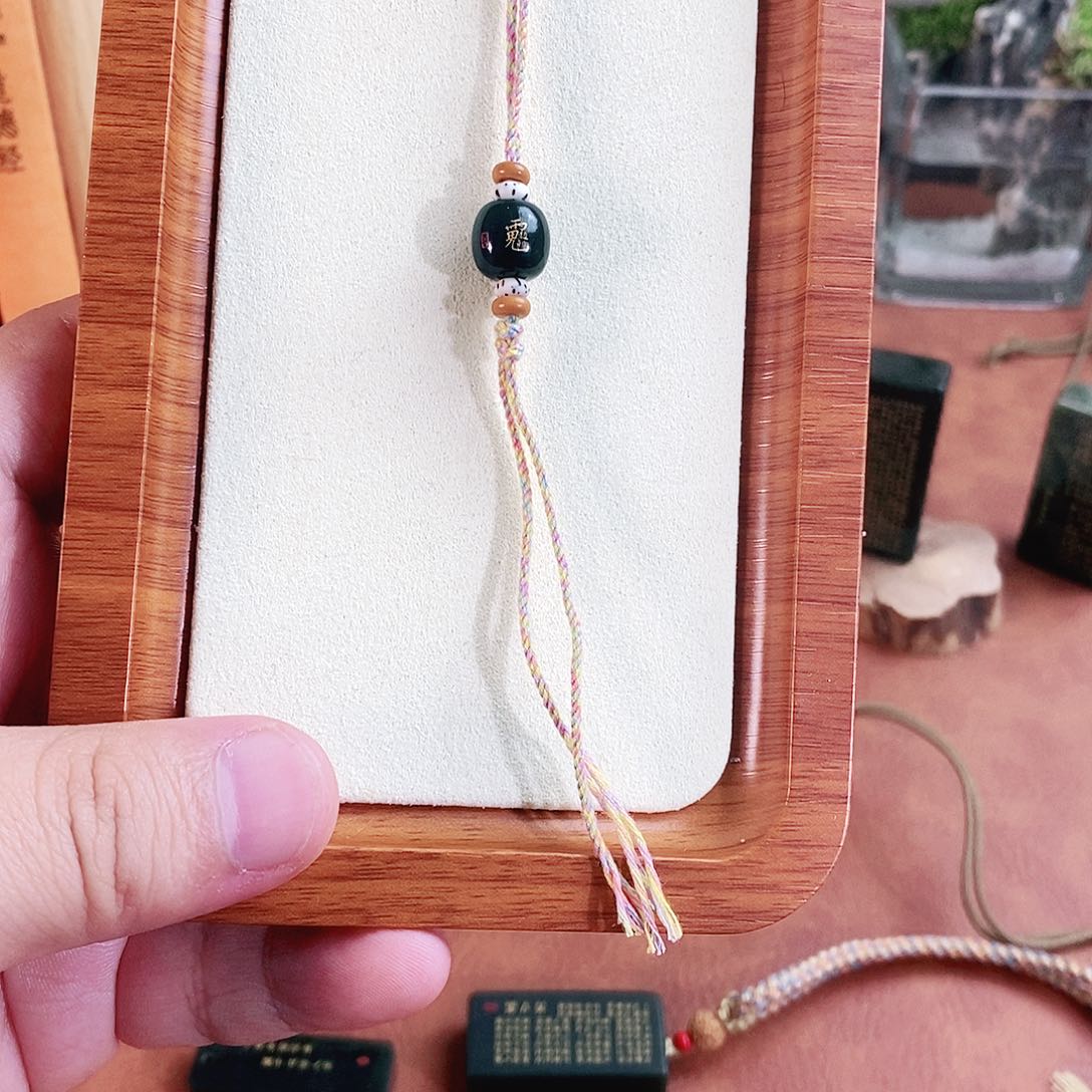 和田玉未镶嵌车挂和田玉 030