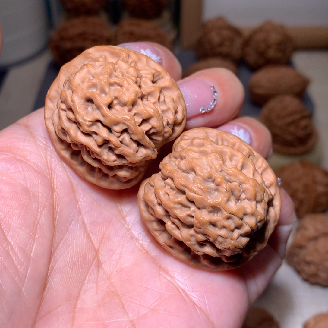 文玩核桃把件秦闷