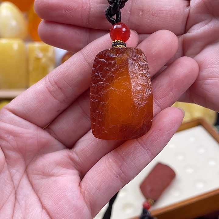 蜜蜡颈饰未镶嵌11.7克