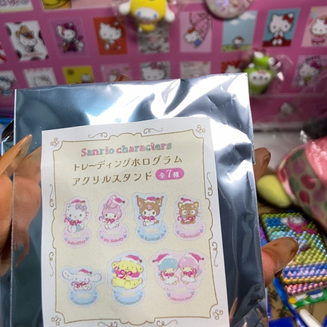 三丽鸥冬日立牌一个限1