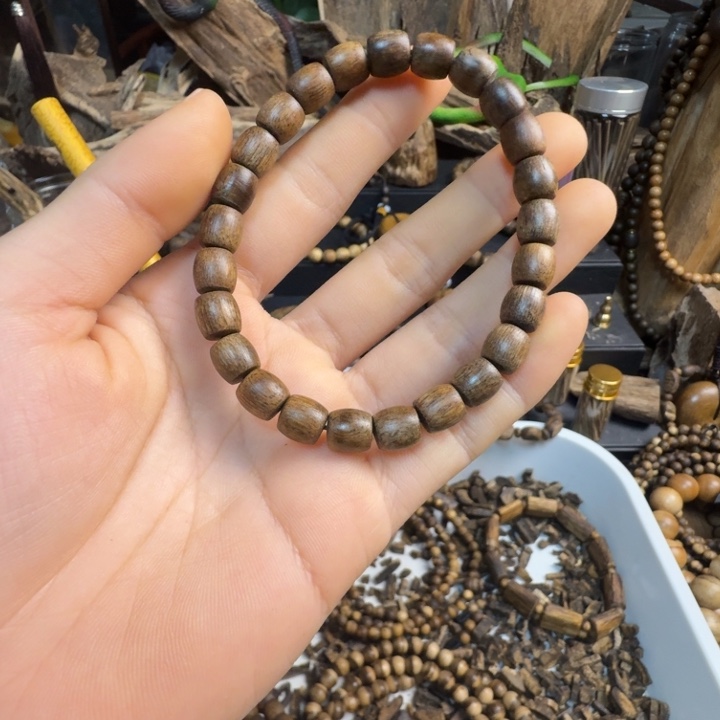 沉香碎屑沉香海南沉香0.7大6克➕沉香碎屑多样性