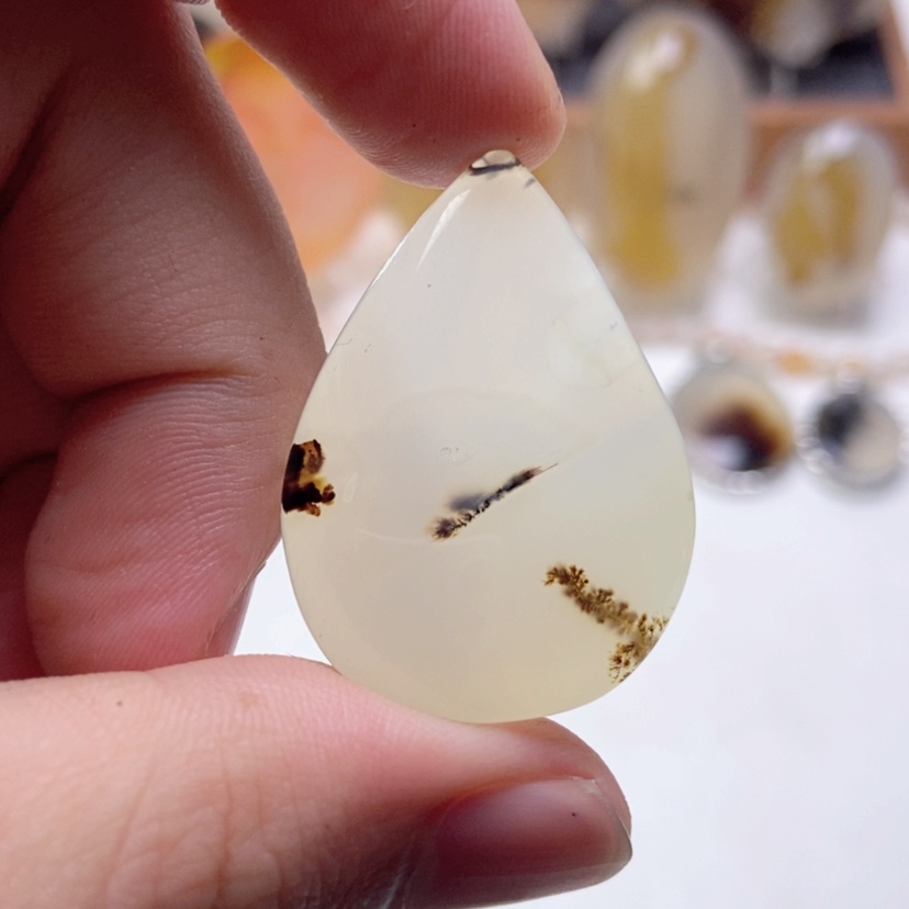 【闪购商品】玛瑙/玉髓颈饰未镶嵌