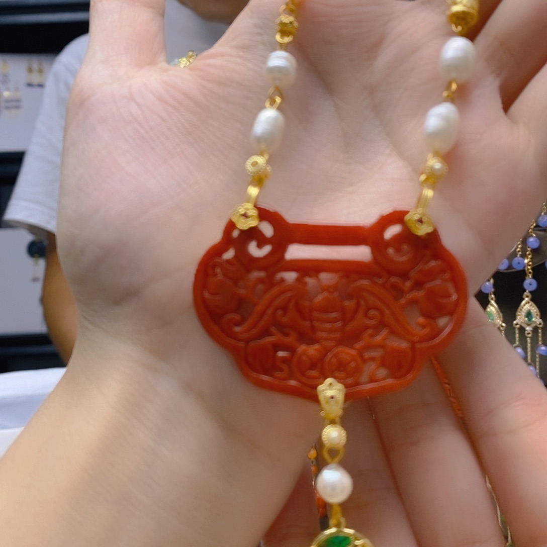 翡翠未镶嵌耳饰翡翠