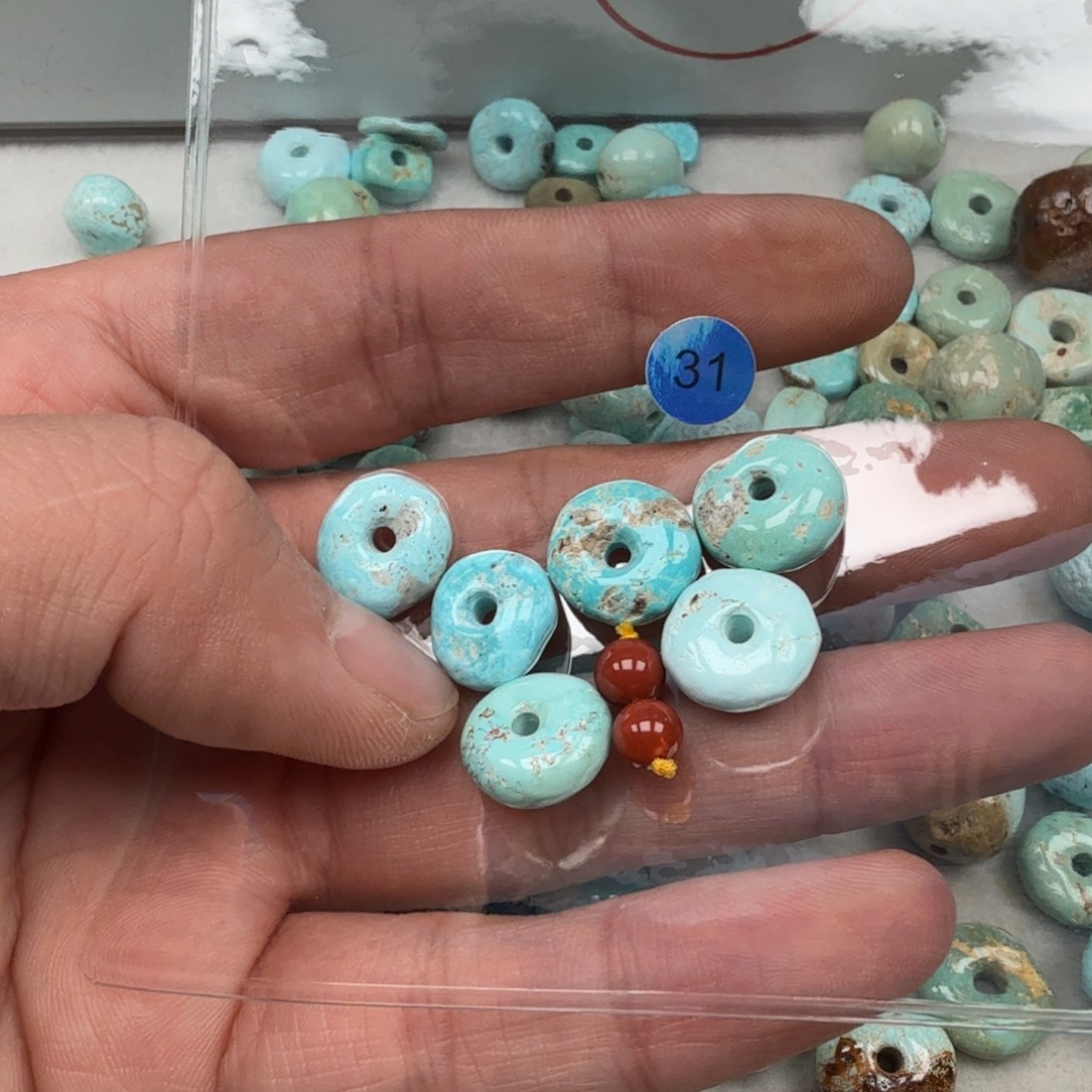 南红玛瑙未镶嵌珠宝奇石