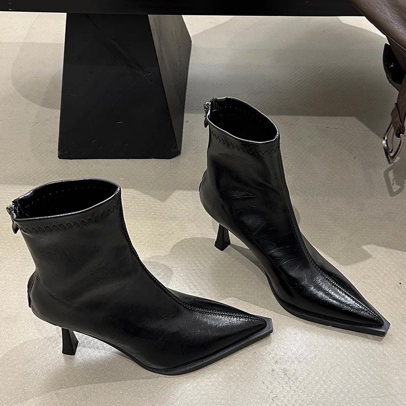 尖头短靴女2025秋冬新款女靴瘦瘦靴时装高跟靴子女欧美细跟短筒靴