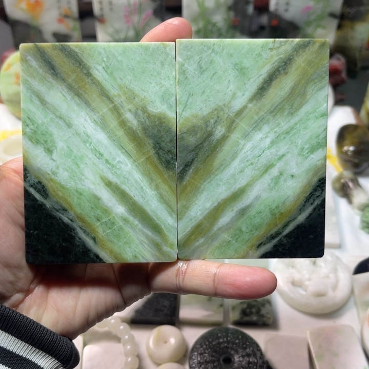 独山玉未镶嵌颈饰雅摆