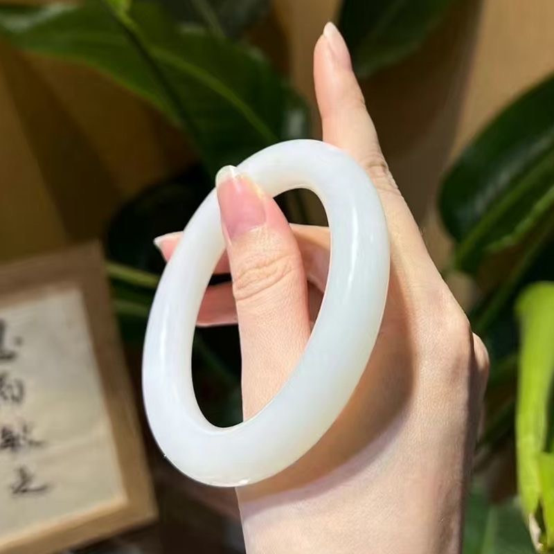 新疆精品和田玉手镯