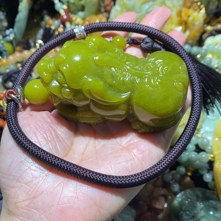 岫玉岫玉吊坠未镶嵌