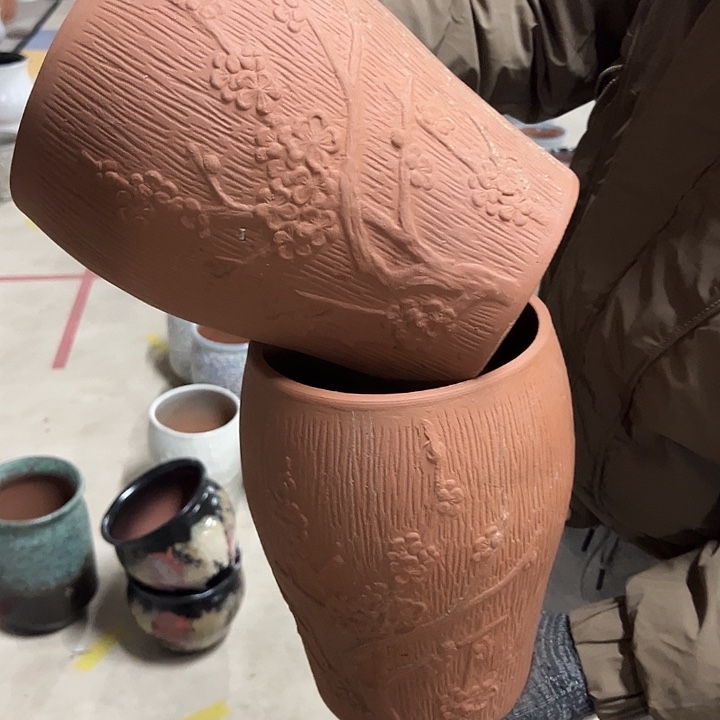 高度26厘米口18厘米