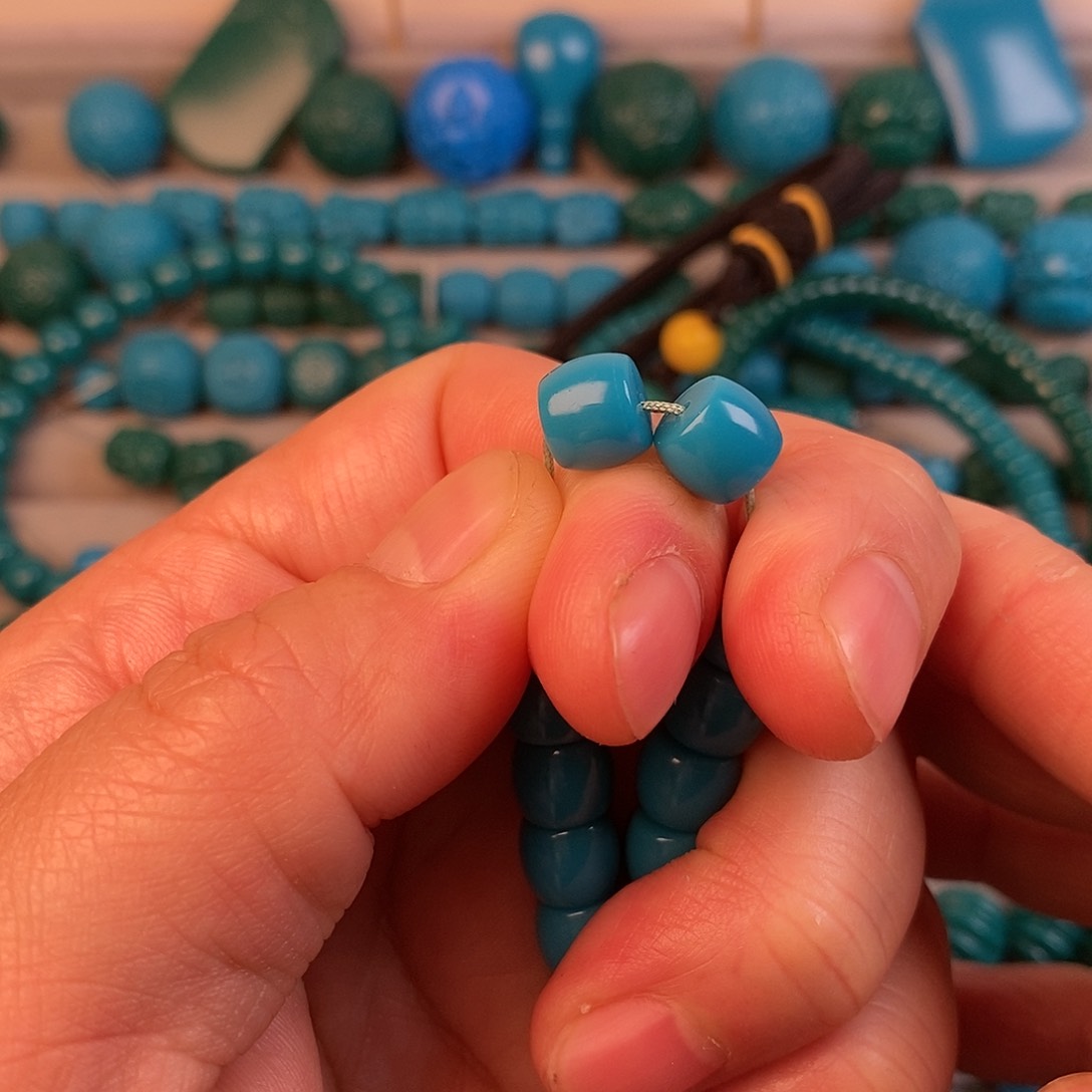 琉璃颈饰智****任暴力蓝8mm直切1对