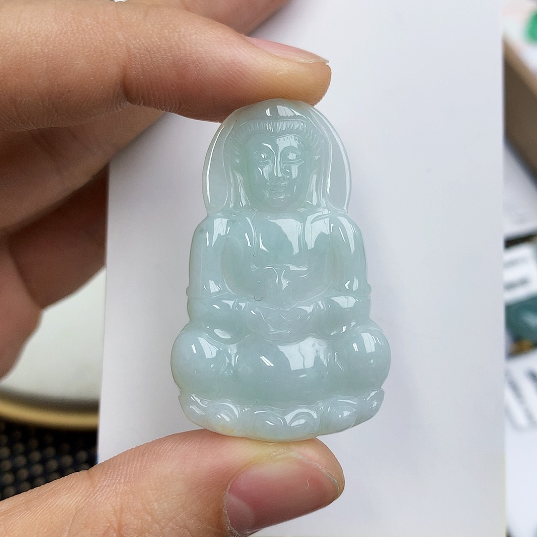 颈饰未镶嵌翡翠天然