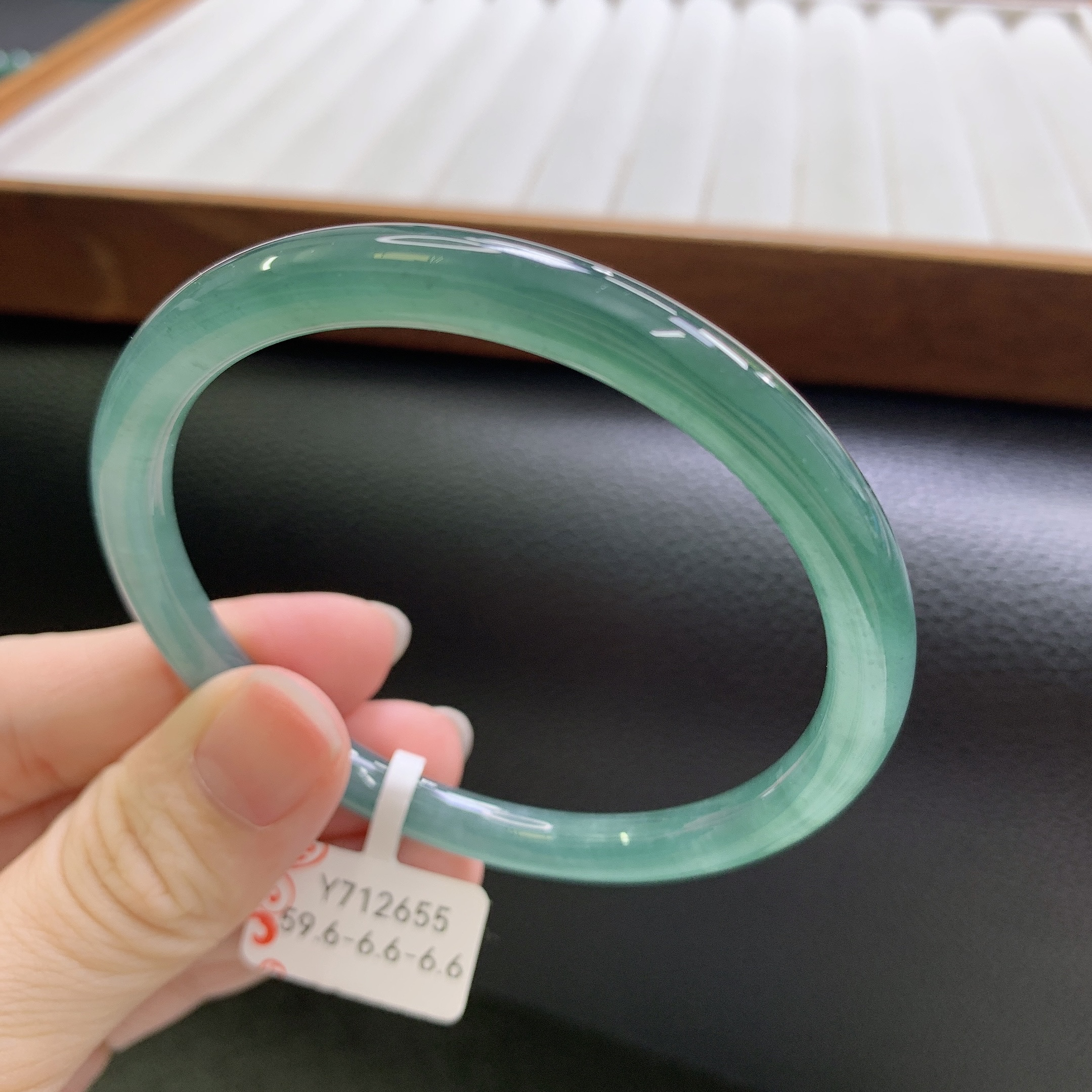 明星同款圆条翡翠A货手镯59-60圈冰透绿美人条起冰胶满色老坑完美