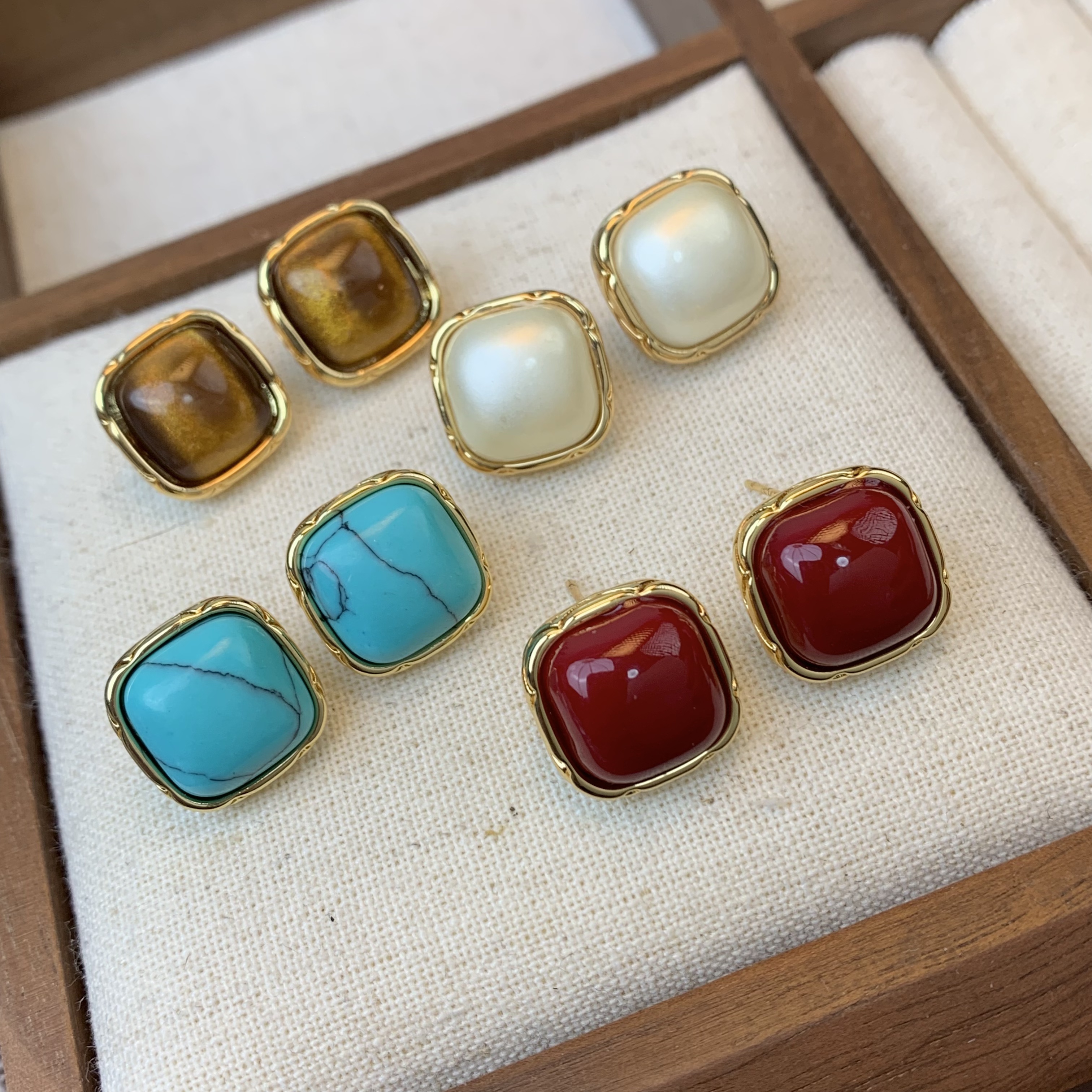 铜合金耳饰 气质小香风耳钉爆款轻奢小众设计高级感耳环3219