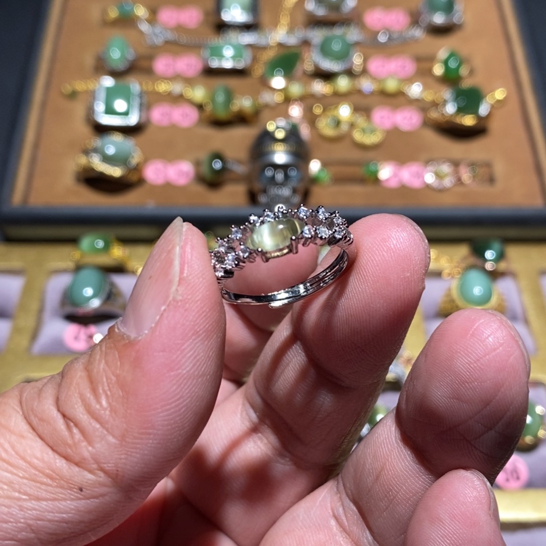 和田玉（碧玉）戒指未镶嵌