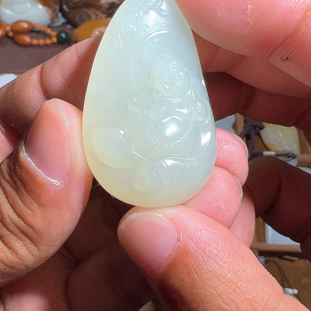 和田玉颈饰未镶嵌