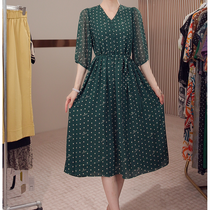 黄小西710-4夏季时尚V领长袖连衣裙圆点印花中长裙气质碎花休闲
