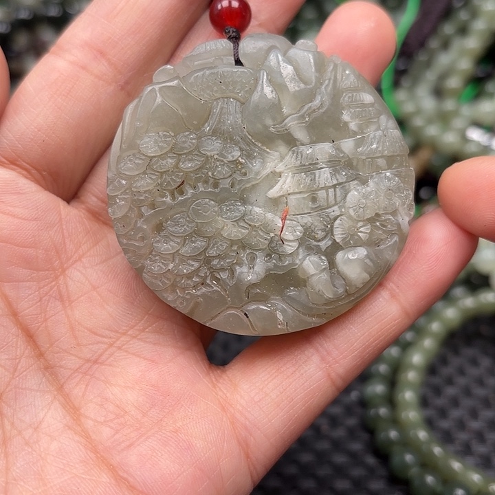 和田玉未镶嵌颈饰