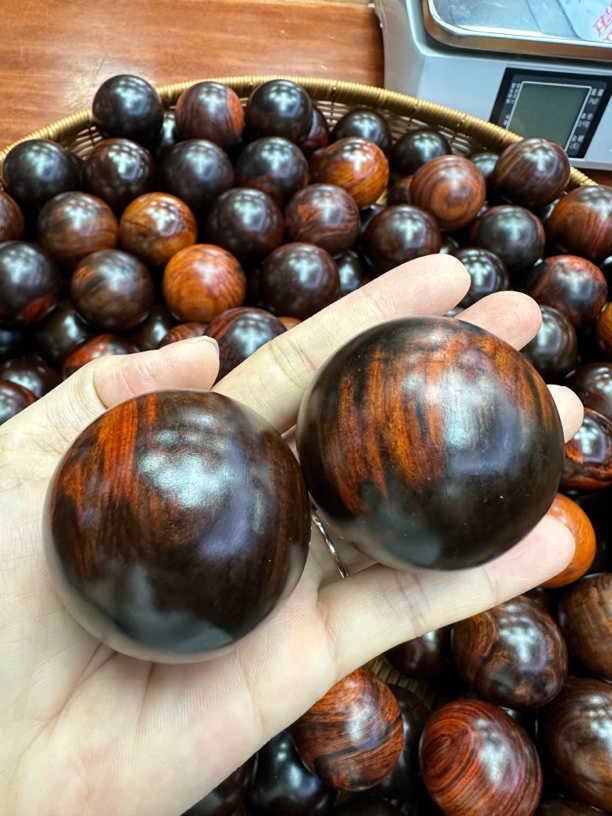 sz精美高级5.0手球摆件